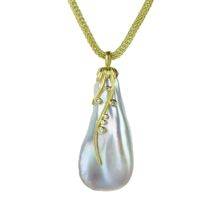 Freshwater Pearl Pendant Necklace