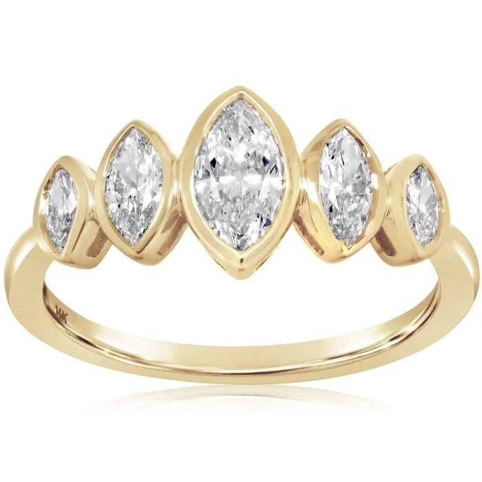 Graduated Marquise Cut Diamond Ring