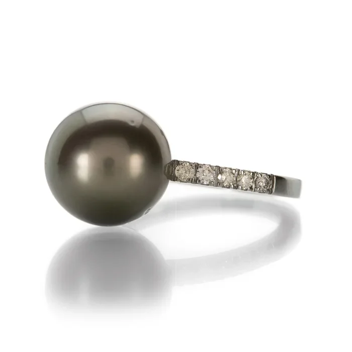Gray Tahitian Pearl and Diamond Ring