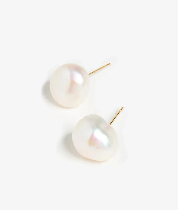 Iconic Pearl Stud