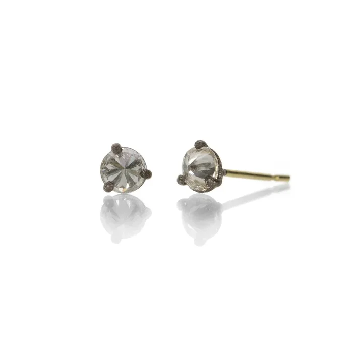 Inverted Round Diamond Studs