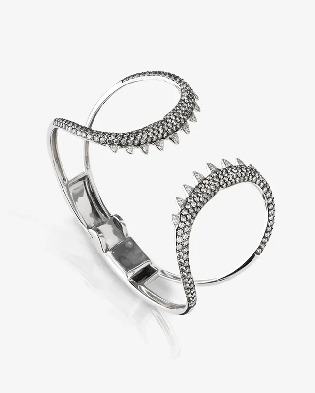 Jewels Verne Shark Jaw Bracelet