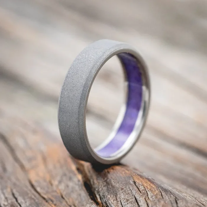 LAVENDER OPAL LINED WEDDING BAND WITH A SANDBLASTED FINISH