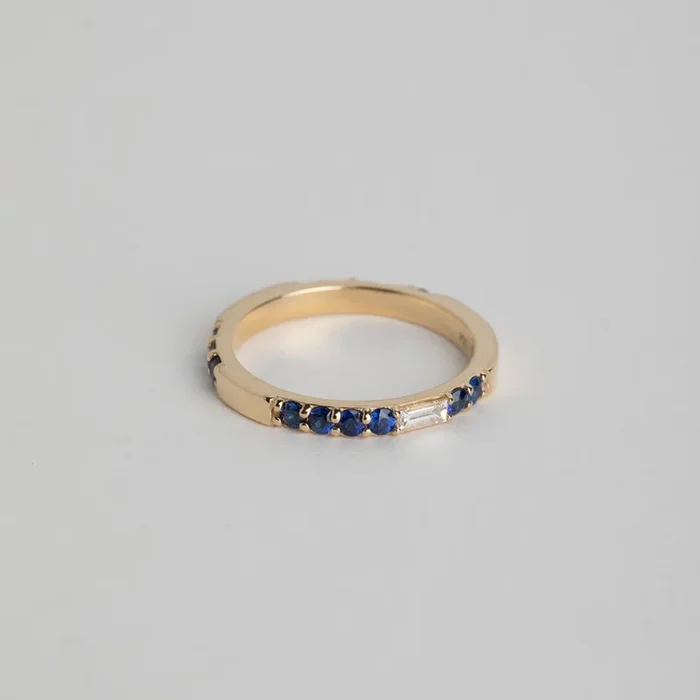 Lesu Ring with Sapphires