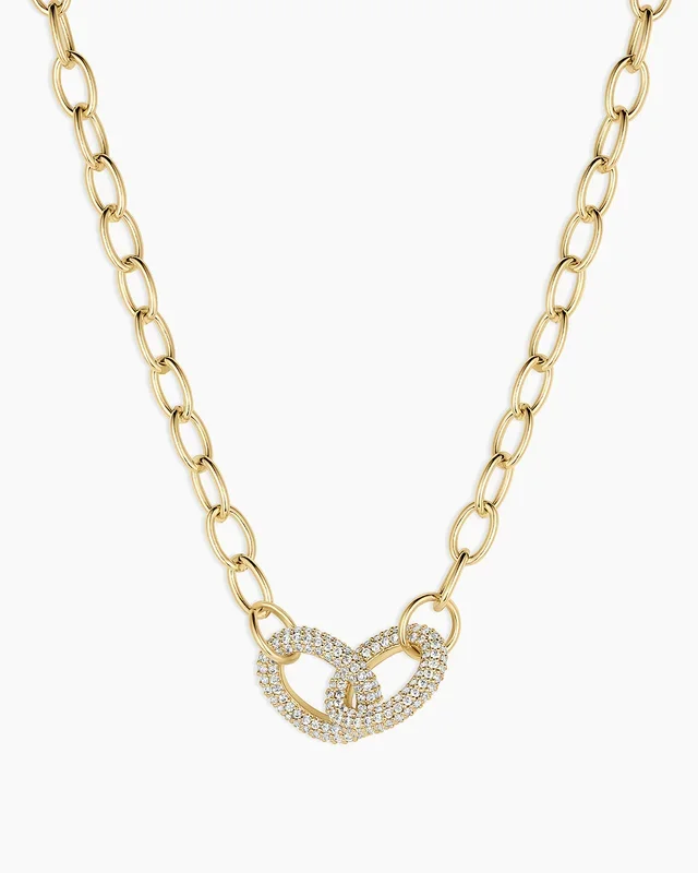 Lou Shimmer Interlocking Necklace