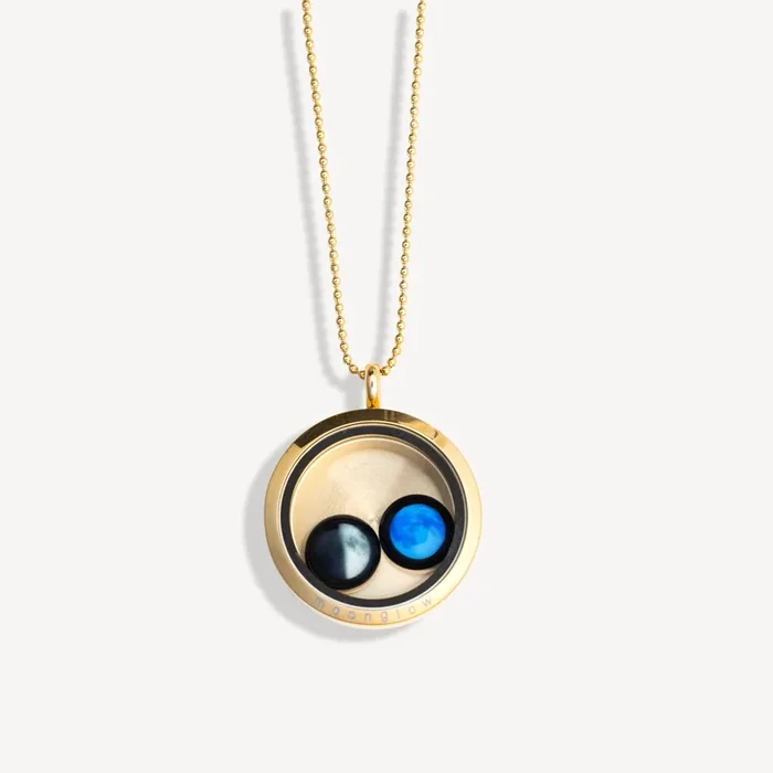 Lovers in the Locket in Gold