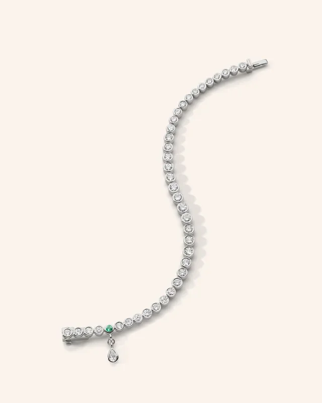 Luxe Graduated Round Bezel Set Diamond 18K White Gold Tennis Bracelet