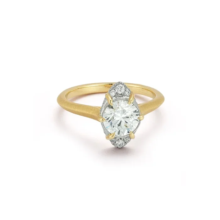 Mariam Ring, Round Center