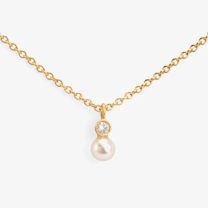 Mixed Media Pearl/White Diamond Necklace | N3901PW