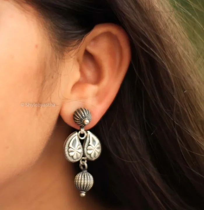 Moh Classic Earrings