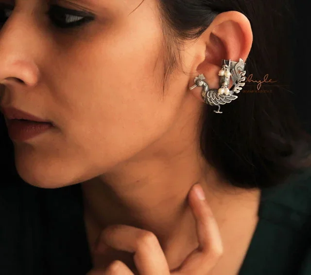 Moh Statement Detailed Peacock Earcuff