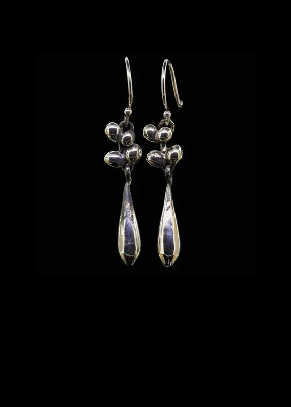 Molten Cluster Long Drop Earrings