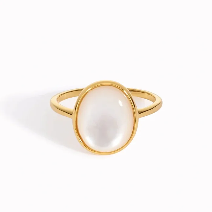Mother of Pearl Ring – Margit