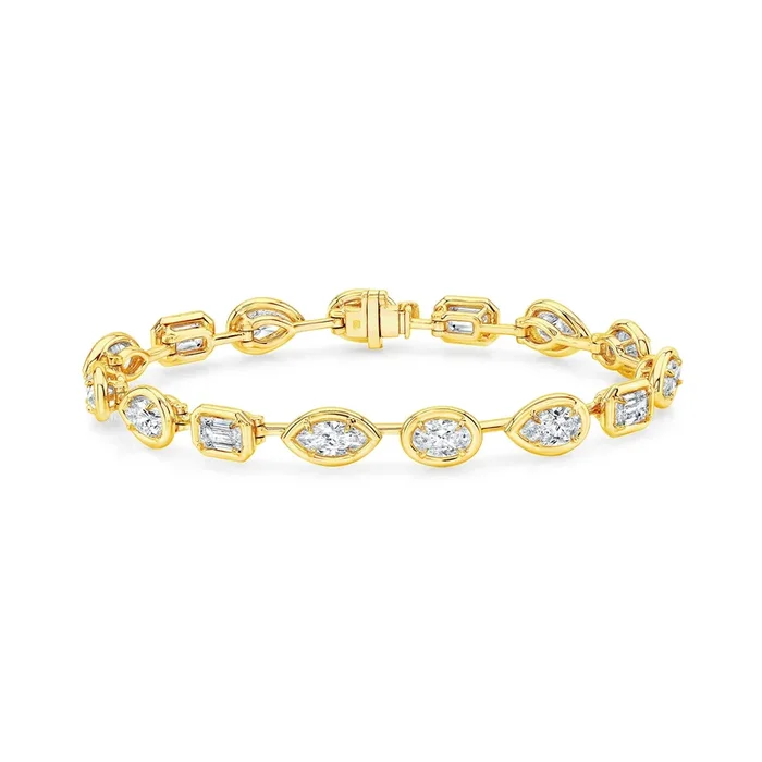 Multi-Diamond Bar Bracelet in 18kt Yellow Gold