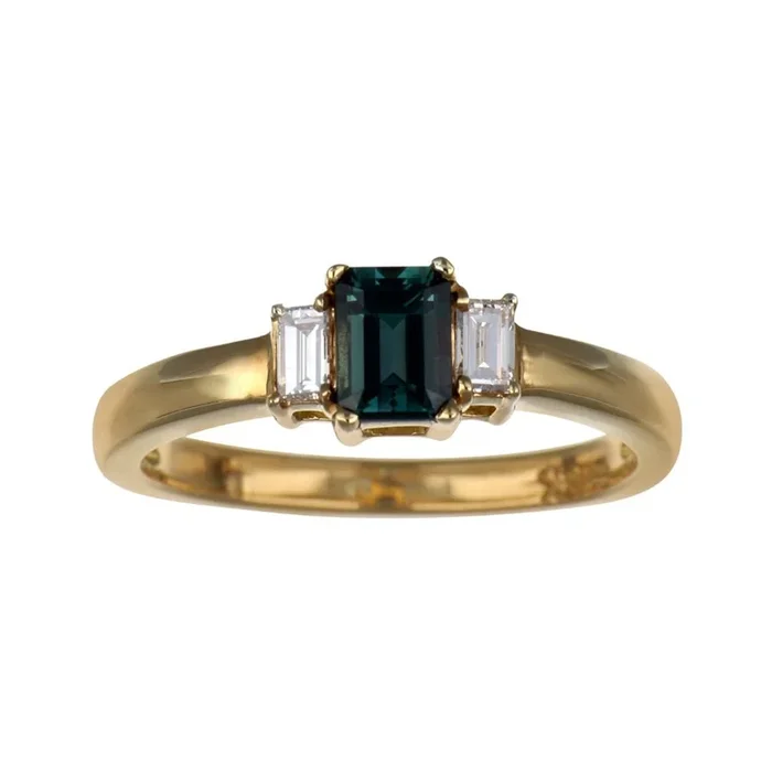 Natural Alexandrite Ring (Alexandrite 0.63 cts Wht Dia 0.2 cts)