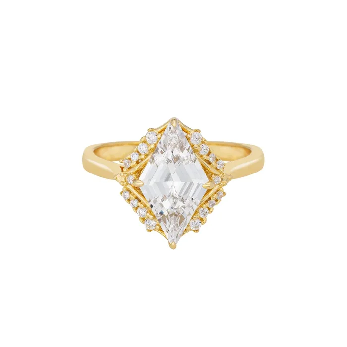 Nocturne Ring – White