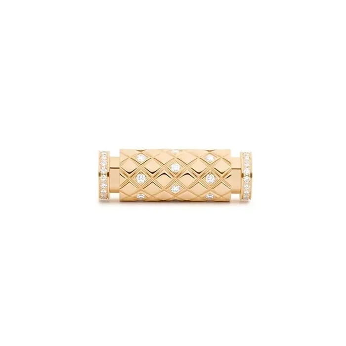 NOUVEL HERITAGE Diamond Latch Pendant