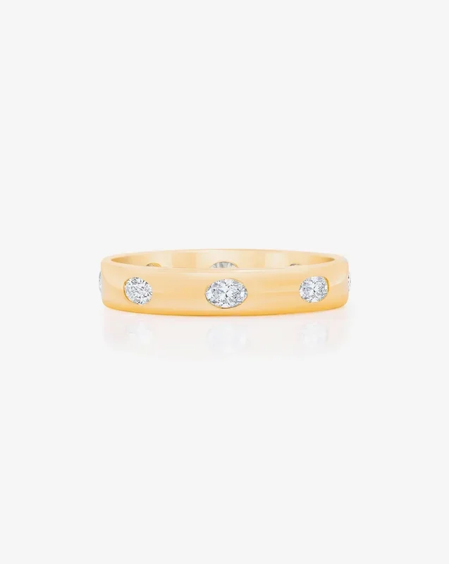 Oval Luxe Inlay Eternity Band