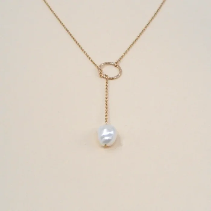Pearl Pull-thru Necklace