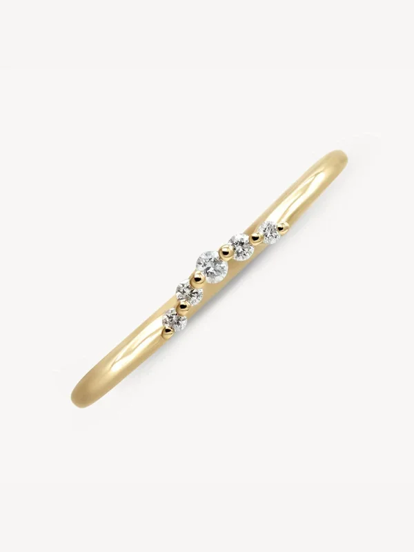 Petite Diamond Arch
