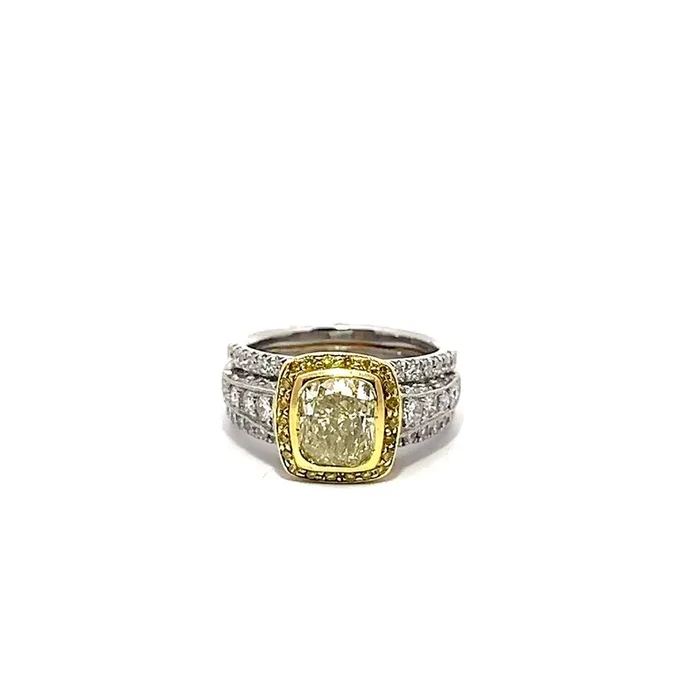Pre-Owned Diamond Engagement Set
