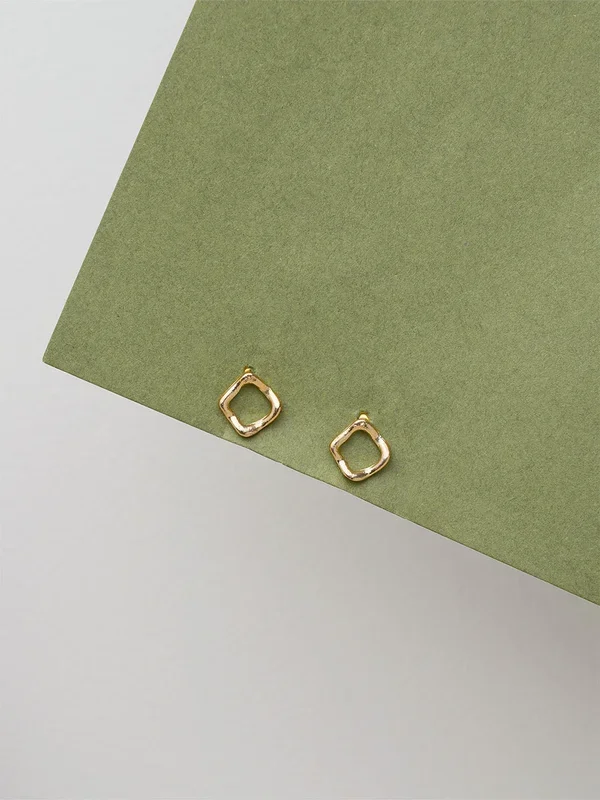 Rectangle Singles Stud Earring