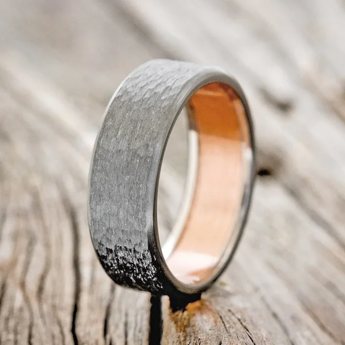 RUSTIC COPPER LINED WEDDING RING FEATURING A HAMMERED FINISH