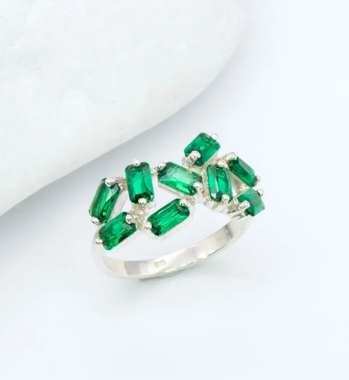 Scattered Baguette Emerald Ring in Silver