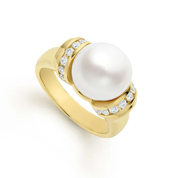 Studio 18K Gold Pearl and Diamond Ring