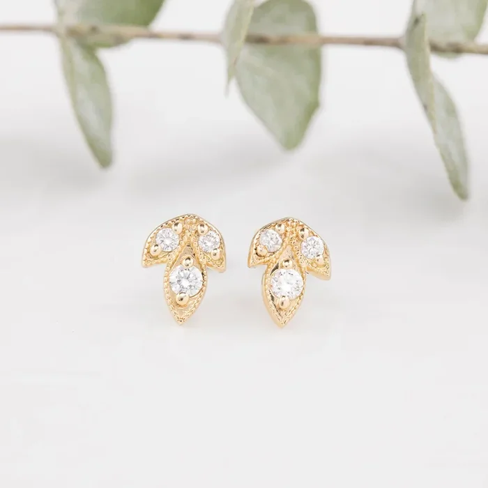 スリーリーフダイアモンドピアス