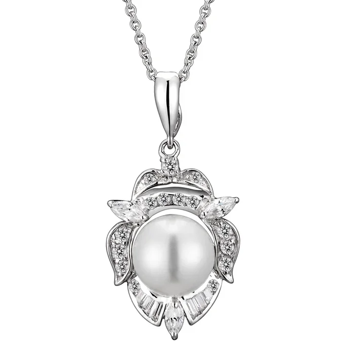 Sylvie Pearl Cluster Pendentif Necklace