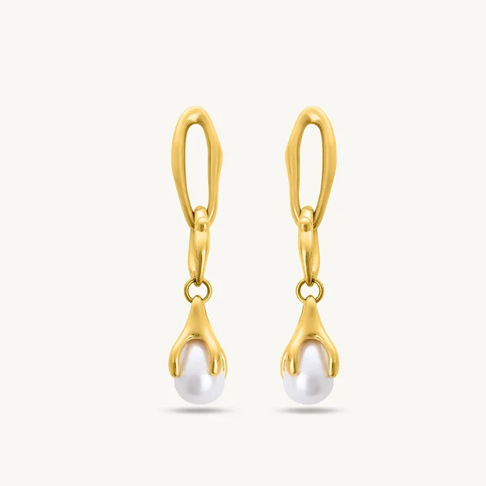 Teardrop Elegance Pearl Earrings