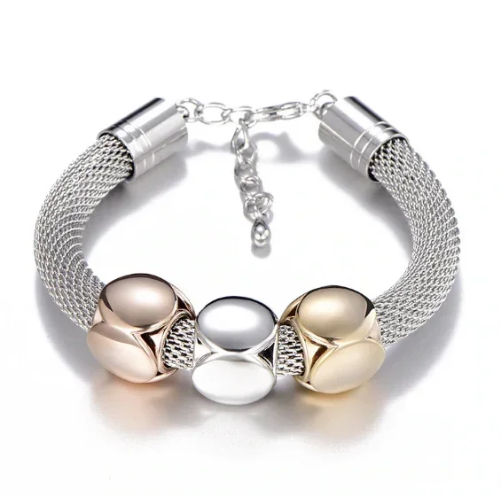 Test – Tri-Cube Metal Bracelet