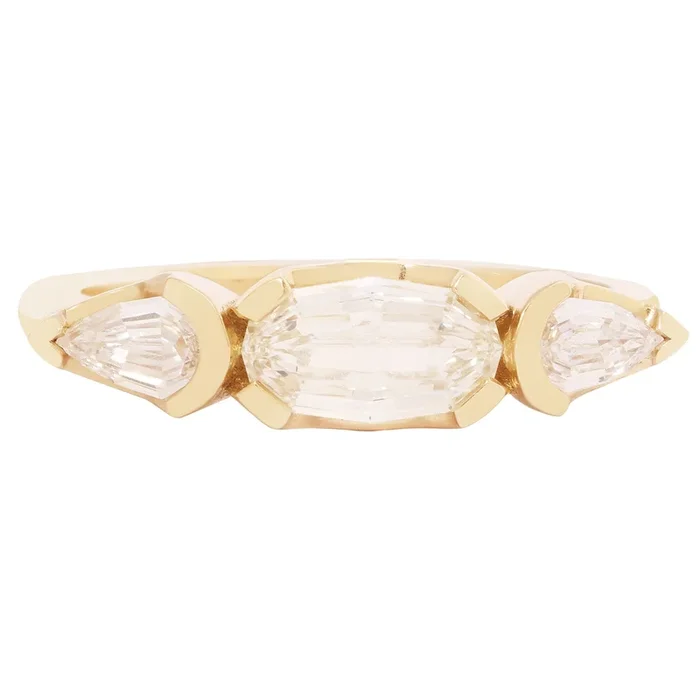 The Escalier Diamond Ring