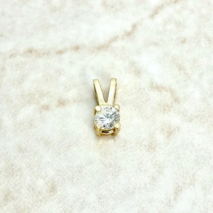 Tiny 14K Yellow Gold 0.10 Carat Natural Diamond Solitaire Pendant
