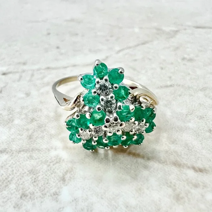 Vintage 14 Karat Yellow Gold Natural Emerald & Diamond Cluster Ring
