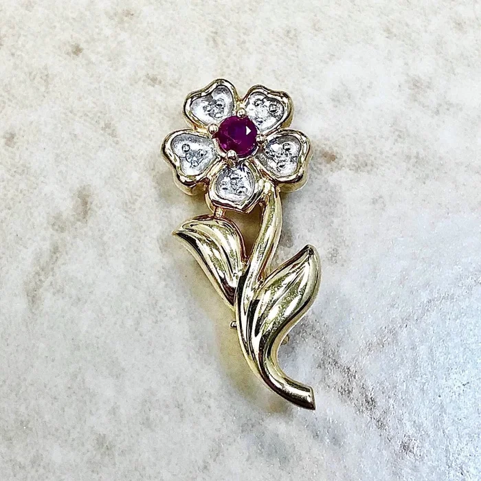 Vintage 14 Karat Yellow Gold Ruby Flower Brooch