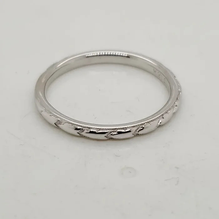 Vintage 18Kt White Gold Wedding Band