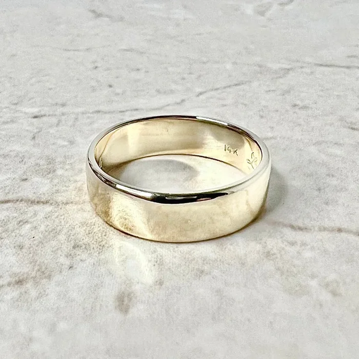 Vintage 1960’s 14 Karat Yellow Gold Wedding Band Ring – 5.85 MM