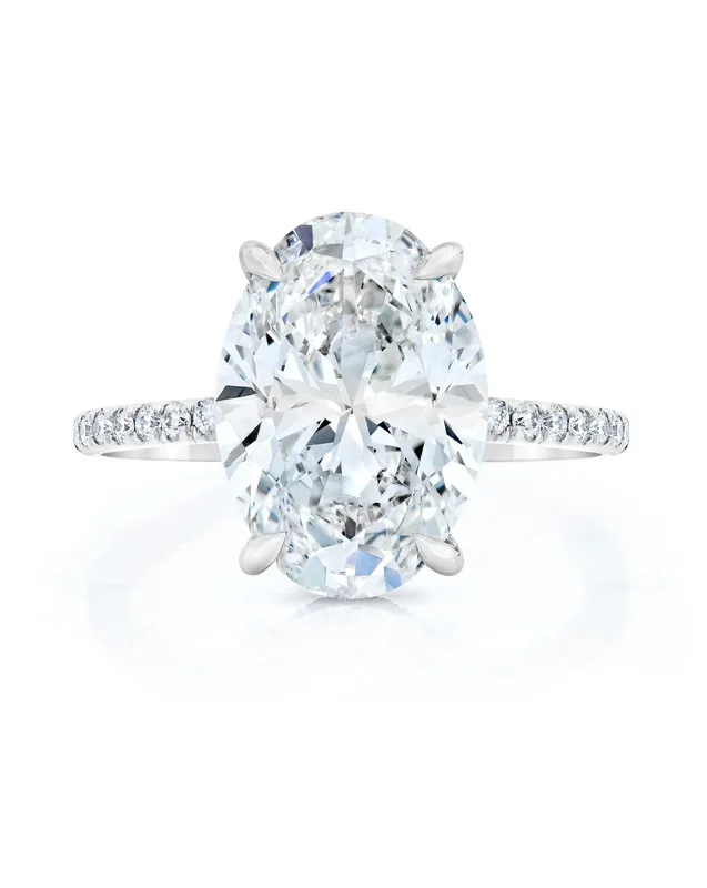 Whisper Thin® with Pavé + Reset