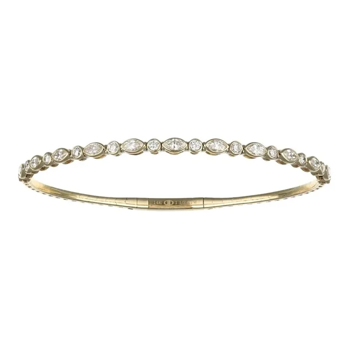 White Diamond Bangle (White Diamond 1.07 cts. White Diamond 0.45 cts.)