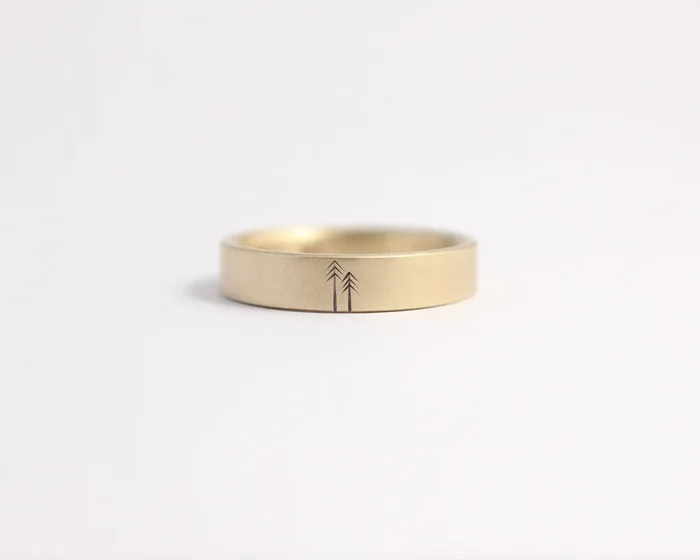 Woodland Ring in Yellow Gold – Medium