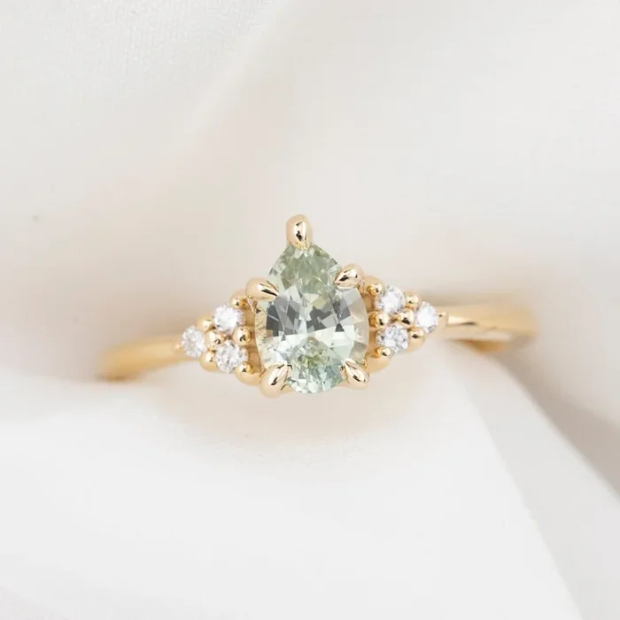 【一点物】テレサリング ・1.02ct・加熱モンタナ産ライトグリーンサファイア・K14YG